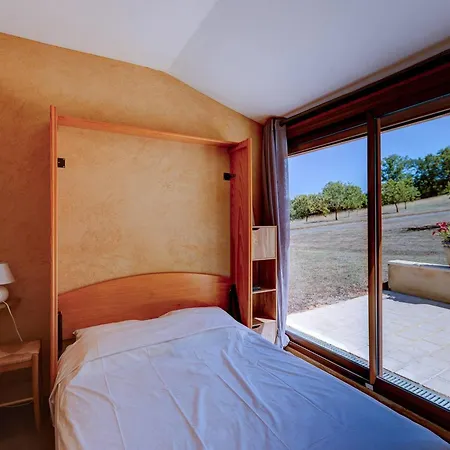 En Pleine Nature Pour 4 Pers., Grande Terrasse Et Jardin - Fr-1-828-10