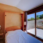 En Pleine Nature Pour 4 Pers., Grande Terrasse Et Jardin - Fr-1-828-10